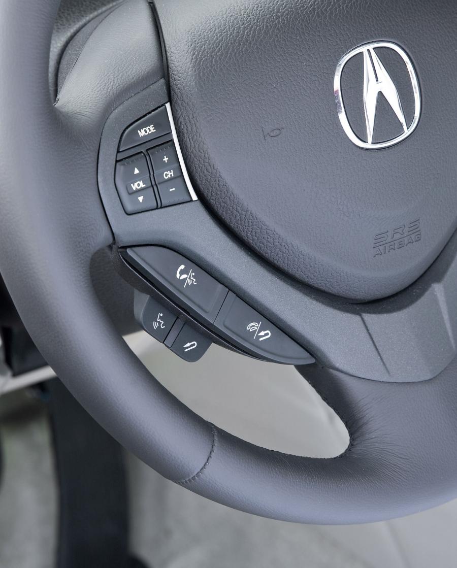 Детали интерьера Acura TSX 2008 года  (фото 153 из 210)